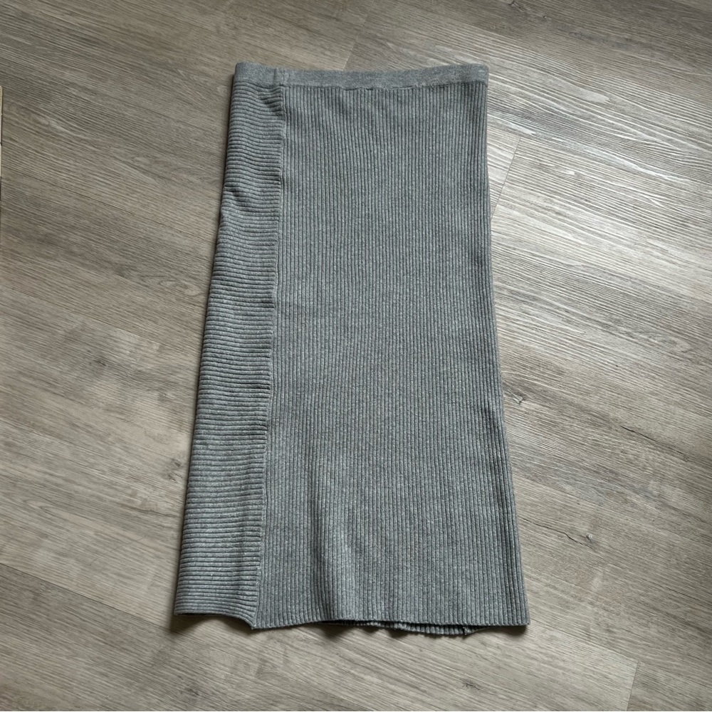 Cheap Monday NWT grey ribbed midi skirt - Picture 6 of 7